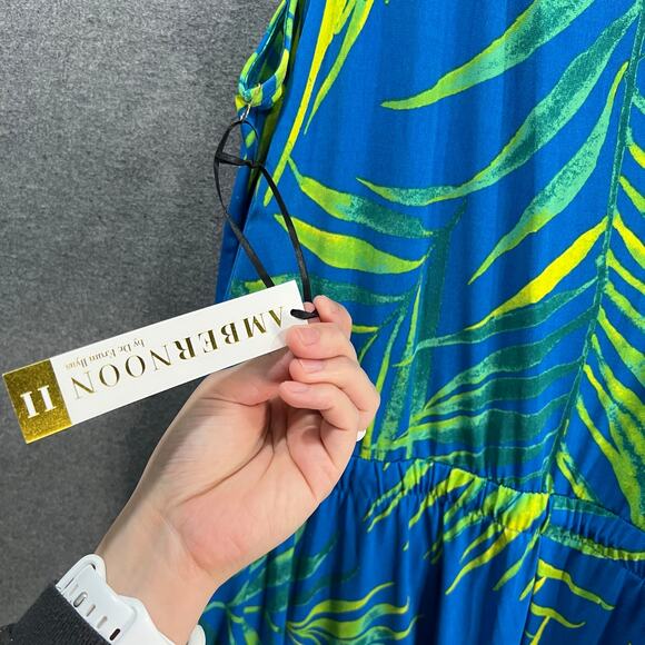 AmberNoon II Petite UPF 50 Cropped Painted Ju Sapphire Palm Petite 1X - Picture 14 of 16